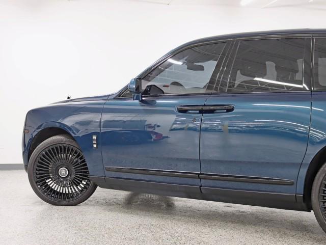 used 2022 Rolls-Royce Cullinan car, priced at $289,991