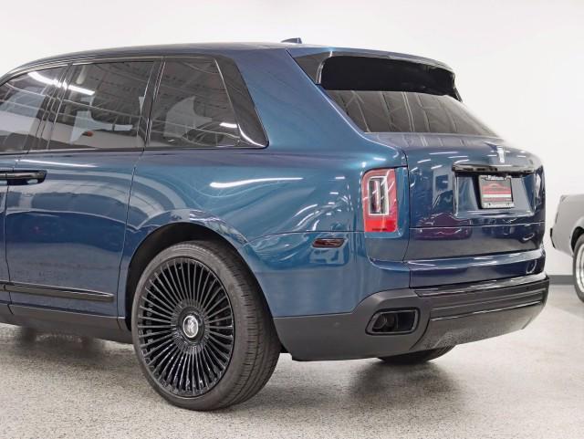 used 2022 Rolls-Royce Cullinan car, priced at $289,991