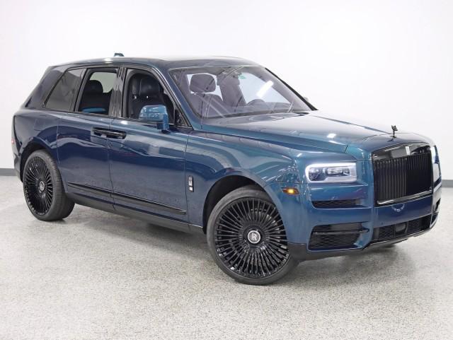 used 2022 Rolls-Royce Cullinan car, priced at $289,991