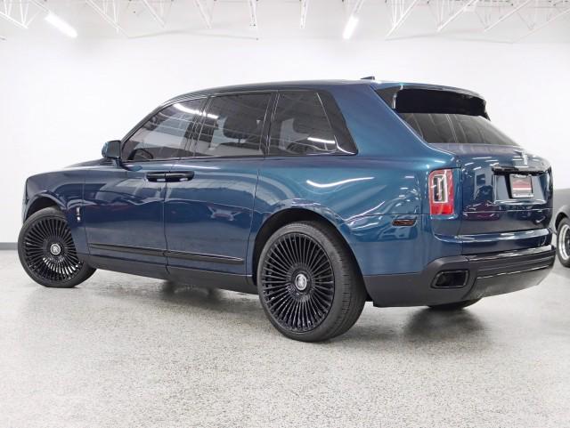 used 2022 Rolls-Royce Cullinan car, priced at $289,991