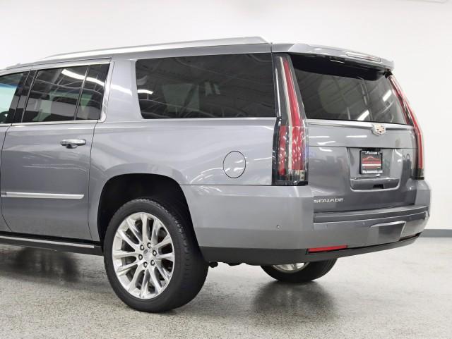 used 2019 Cadillac Escalade ESV car, priced at $35,991