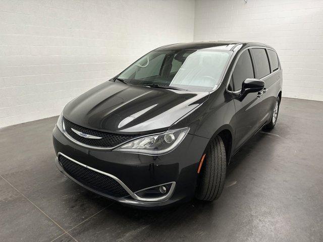 used 2020 Chrysler Pacifica car, priced at $18,400