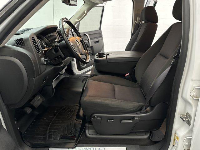 used 2014 Chevrolet Silverado 2500 car, priced at $25,500
