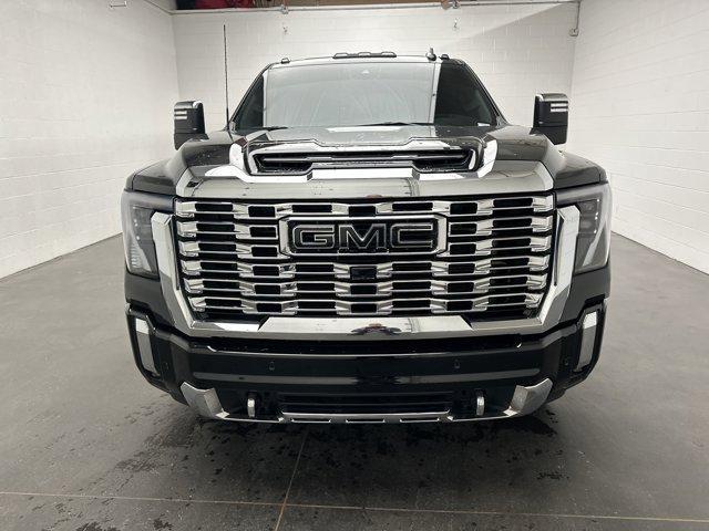 used 2024 GMC Sierra 3500 car, priced at $62,000