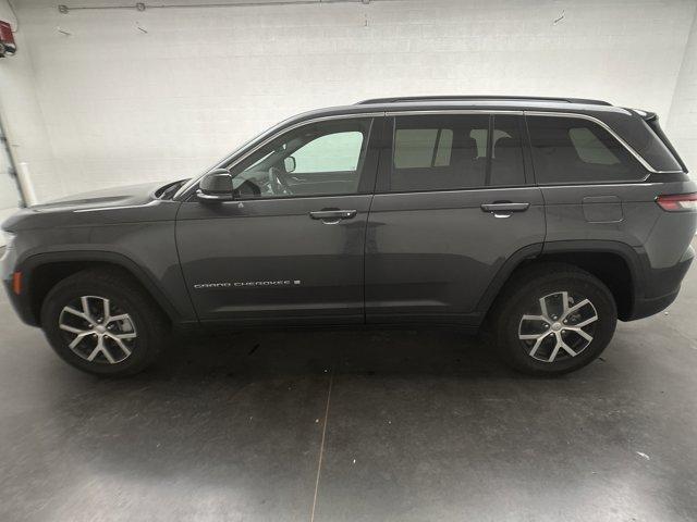 used 2024 Jeep Grand Cherokee car, priced at $34,600