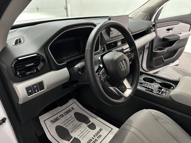 used 2023 Honda Pilot car, priced at $45,400