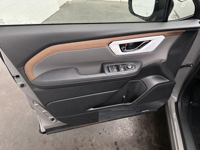 new 2025 Subaru Forester Hybrid car, priced at $39,665