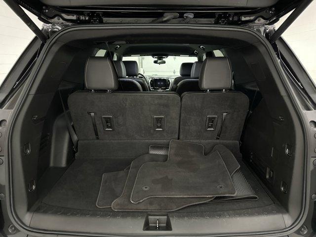 used 2022 Chevrolet Traverse car, priced at $30,100