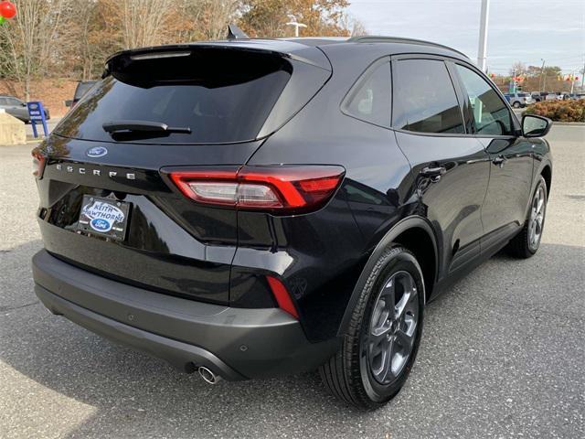 new 2025 Ford Escape car, priced at $30,450