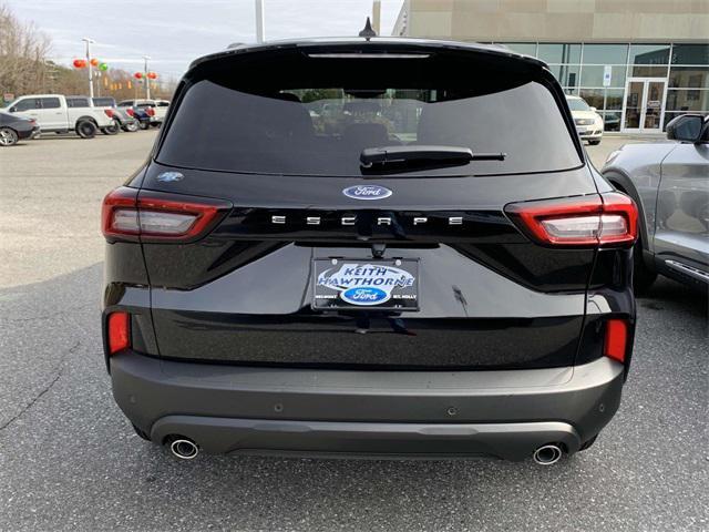 new 2025 Ford Escape car, priced at $30,450