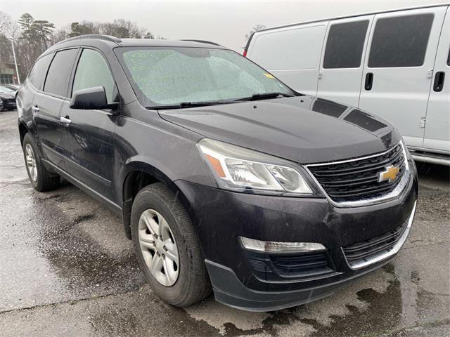 used 2015 Chevrolet Traverse car, priced at $8,900