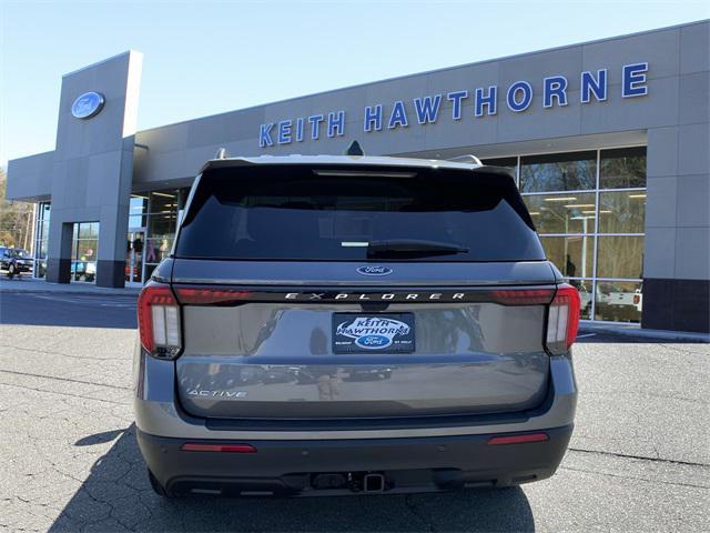 new 2025 Ford Explorer car, priced at $38,601