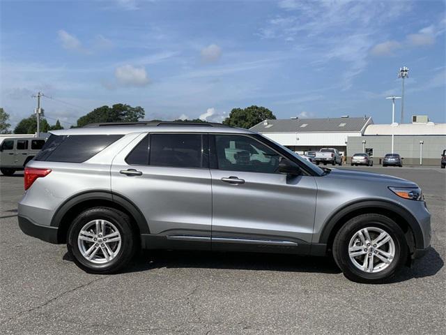 new 2024 Ford Explorer car, priced at $40,186