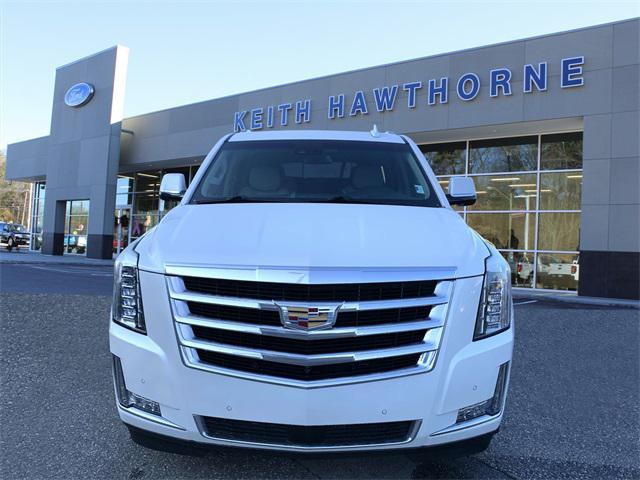 used 2019 Cadillac Escalade ESV car, priced at $42,701