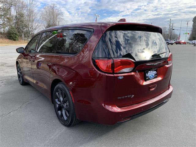 used 2020 Chrysler Pacifica car, priced at $24,600