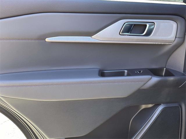 new 2025 Ford Explorer car, priced at $36,971