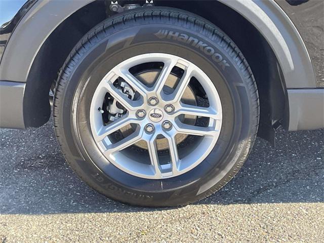 new 2025 Ford Explorer car, priced at $36,971