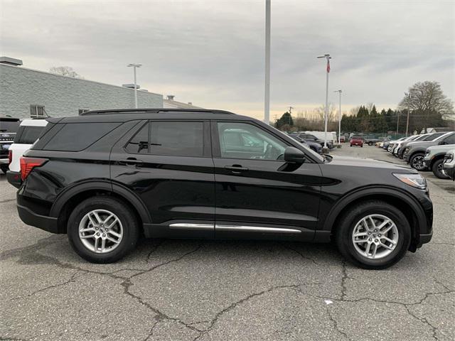 new 2025 Ford Explorer car, priced at $41,337