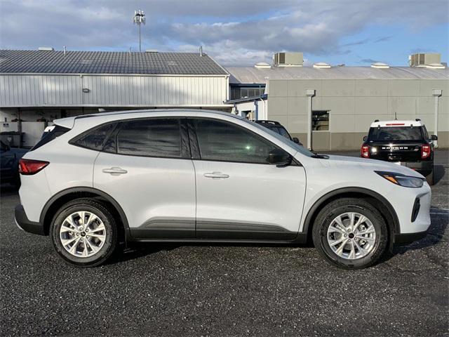 new 2025 Ford Escape car, priced at $28,450