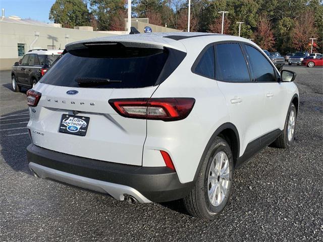 new 2025 Ford Escape car, priced at $28,450