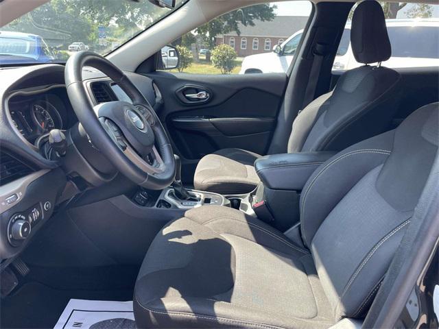 used 2015 Jeep Cherokee car, priced at $9,321