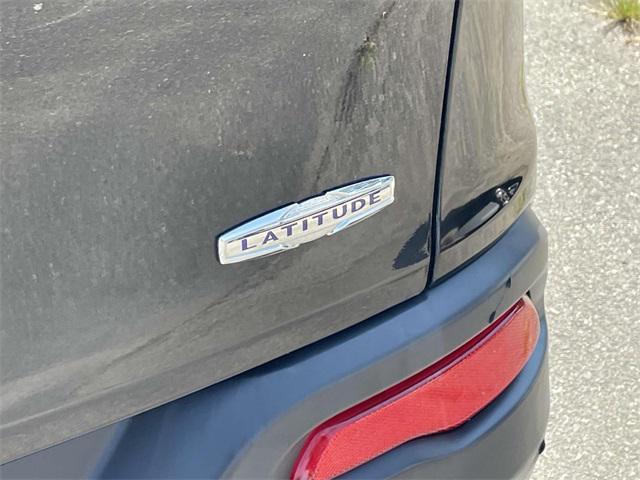 used 2015 Jeep Cherokee car, priced at $9,321