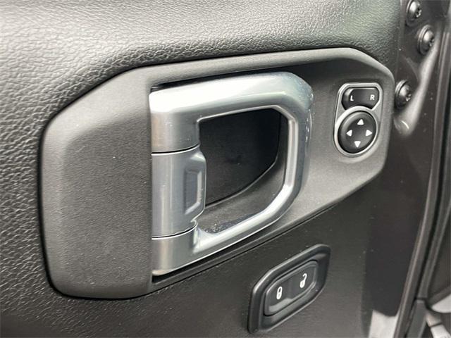 used 2025 Jeep Gladiator car, priced at $38,913