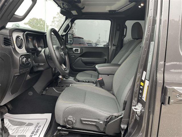 used 2025 Jeep Gladiator car, priced at $38,913