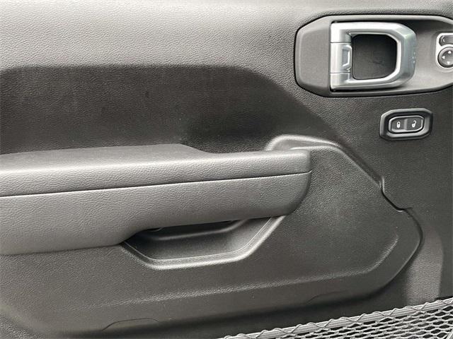 used 2025 Jeep Gladiator car, priced at $38,913