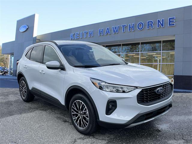 new 2025 Ford Escape PHEV car, priced at $32,724