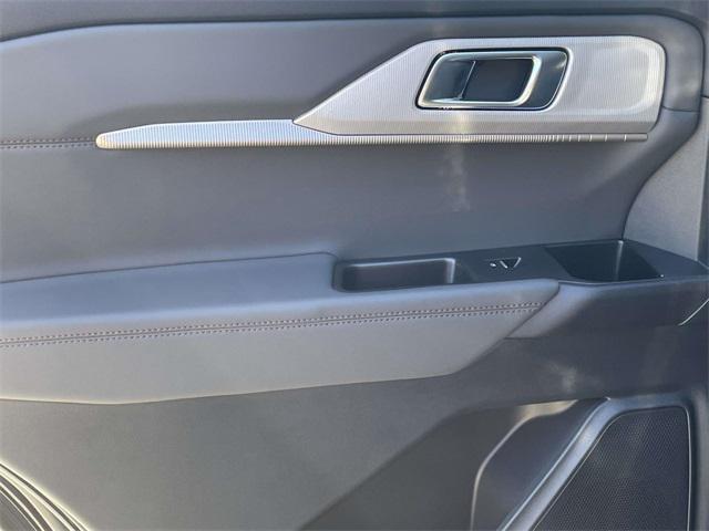 new 2025 Ford Explorer car, priced at $36,971