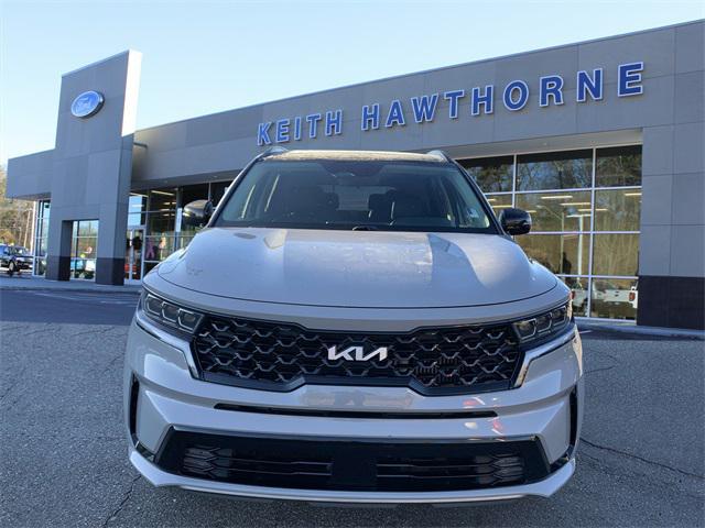 used 2022 Kia Sorento car, priced at $30,900