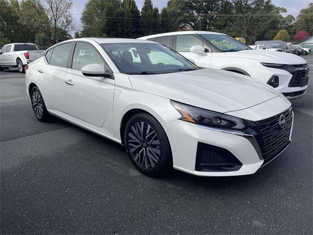 used 2024 Nissan Altima car, priced at $23,354