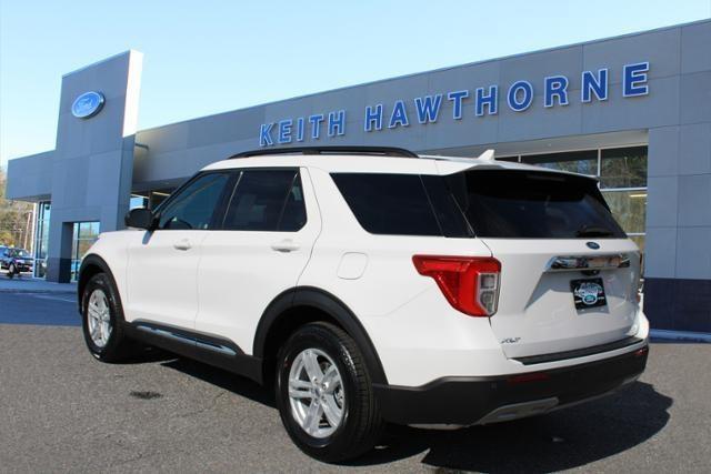 new 2024 Ford Explorer car, priced at $41,943