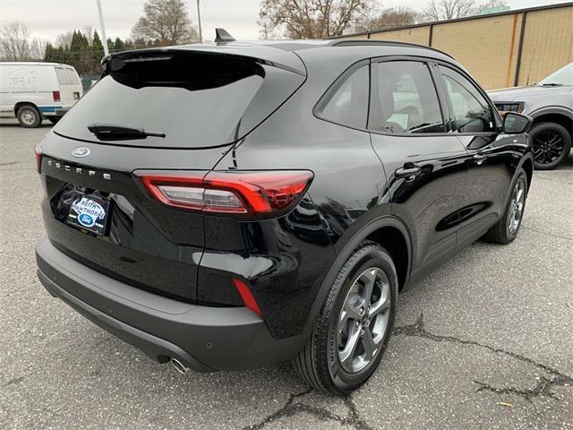 new 2025 Ford Escape car, priced at $29,985