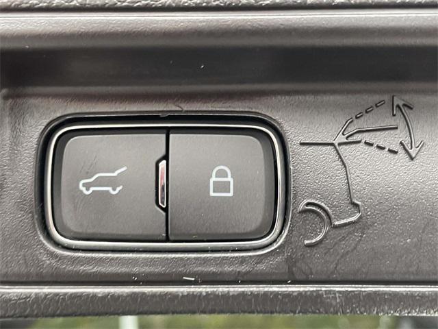 used 2022 Ford Explorer car, priced at $35,900