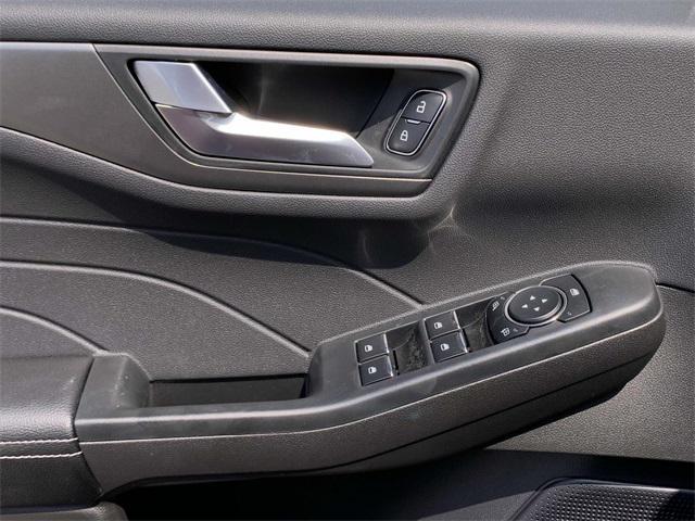 new 2024 Ford Escape PHEV car, priced at $31,682