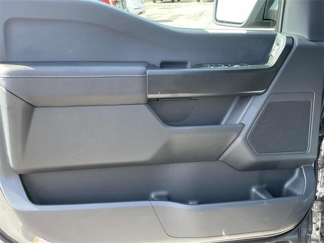 new 2025 Ford F-150 car, priced at $47,702