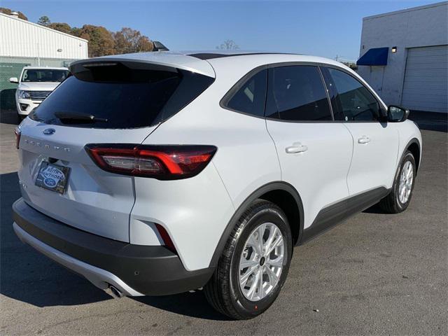 new 2025 Ford Escape car, priced at $29,495