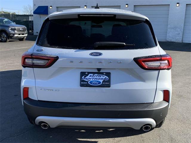 new 2025 Ford Escape car, priced at $29,495