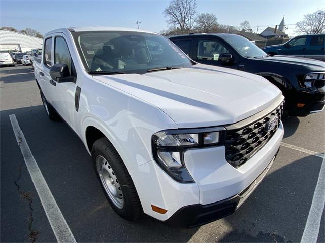 new 2025 Ford Maverick car, priced at $26,451