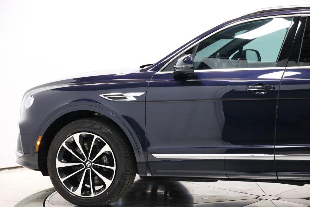 used 2021 Bentley Bentayga car, priced at $118,999