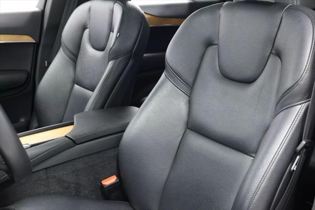 used 2022 Volvo XC90 car, priced at $34,985