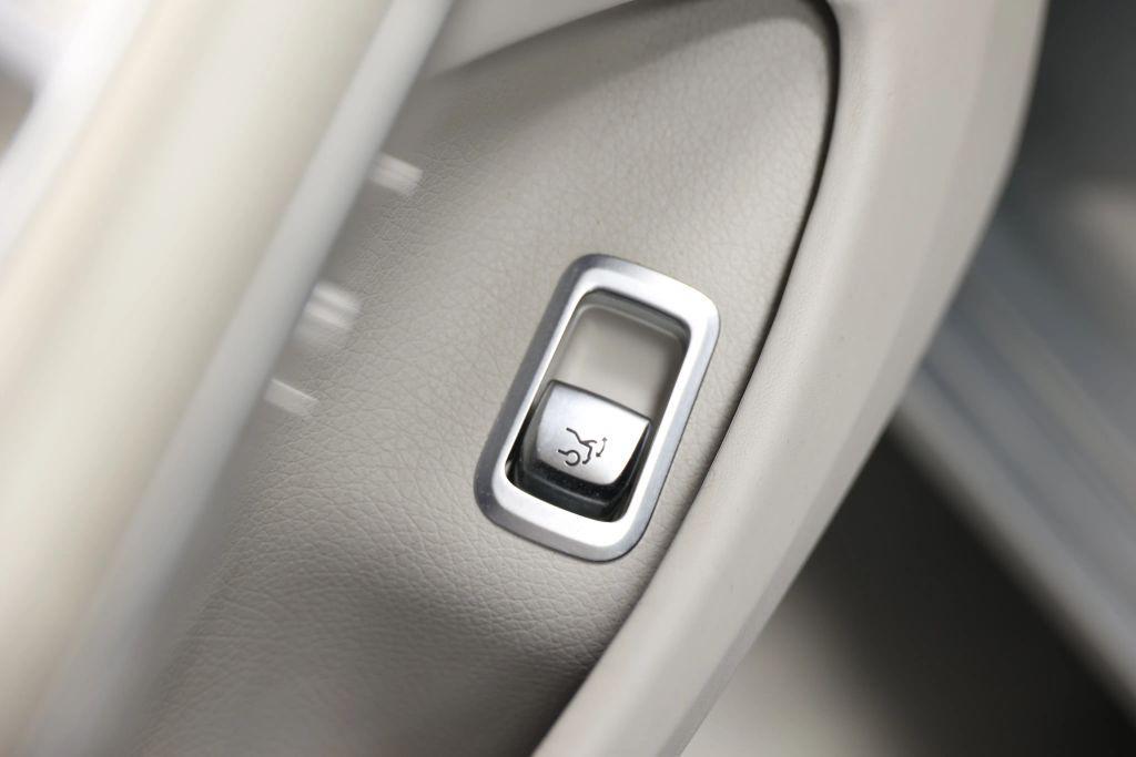 used 2016 Mercedes-Benz Maybach S car, priced at $53,985