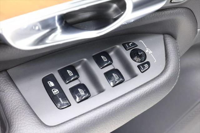 used 2022 Volvo XC90 car, priced at $37,985