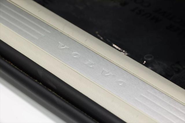 used 2020 Volvo XC60 Recharge Plug-In Hybrid car, priced at $29,985