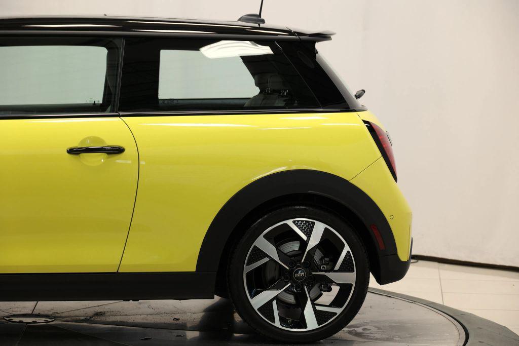 used 2025 MINI Hardtop car, priced at $31,999