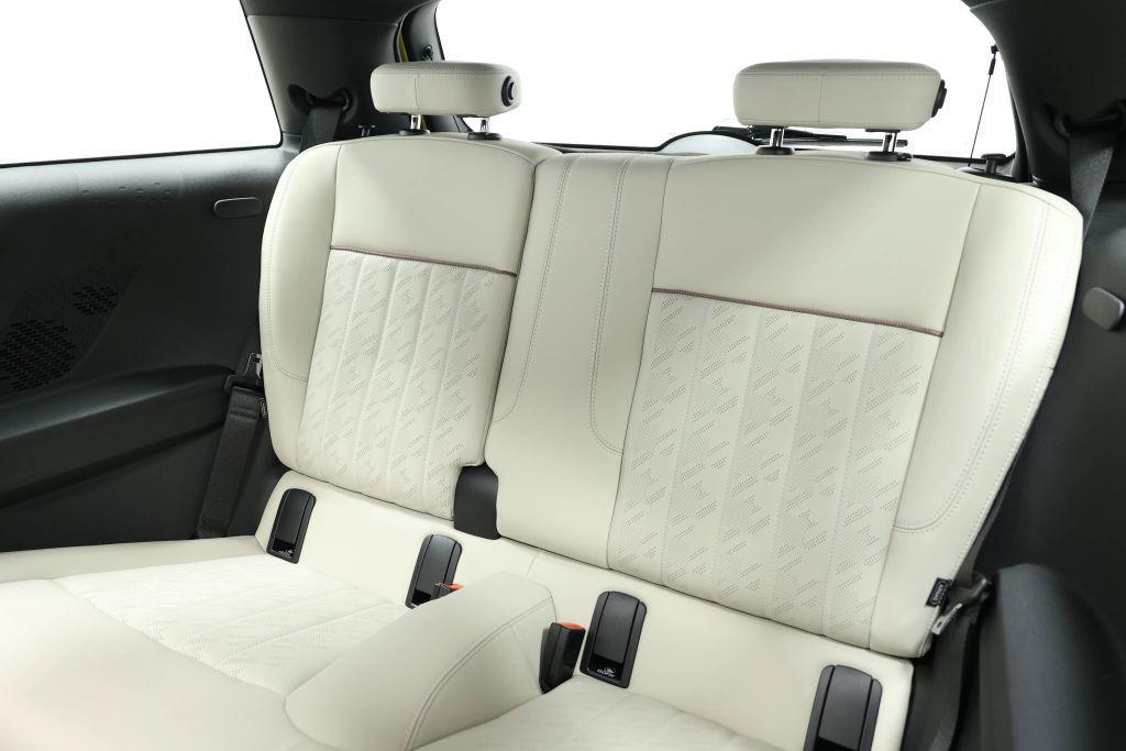 used 2025 MINI Hardtop car, priced at $31,999