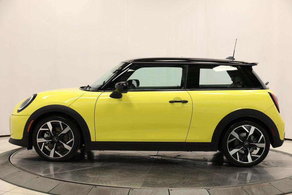 used 2025 MINI Hardtop car, priced at $31,999