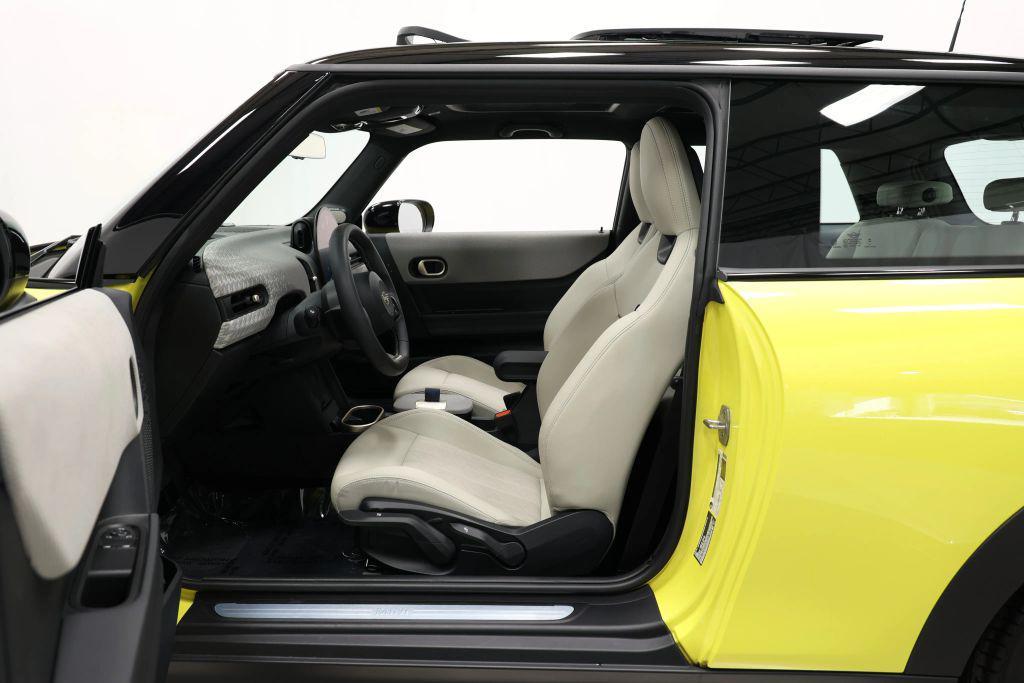 used 2025 MINI Hardtop car, priced at $31,999